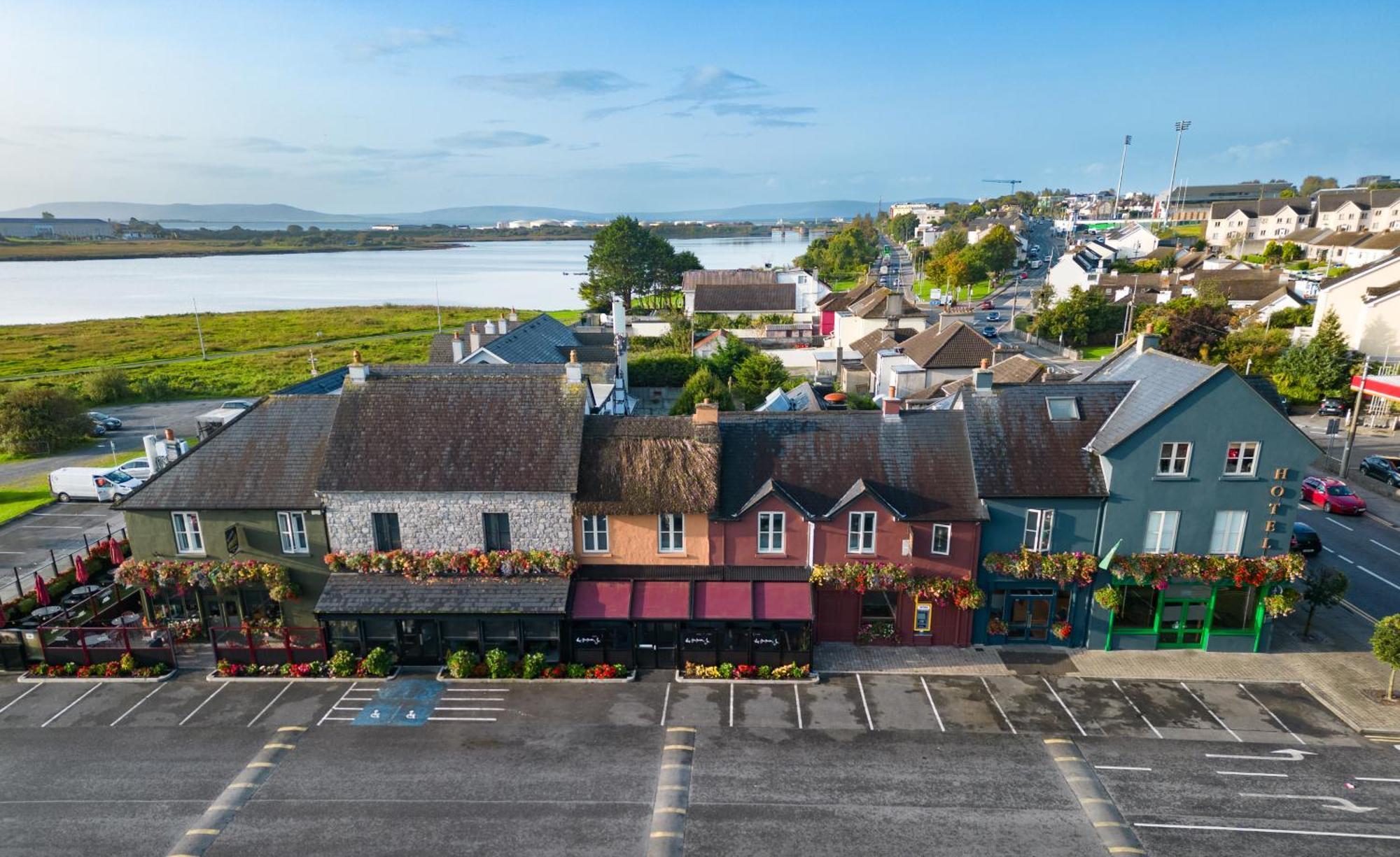 The Huntsman Inn Galway Exteriér fotografie